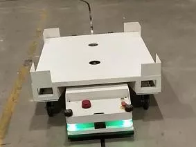 标准牵引型AGV